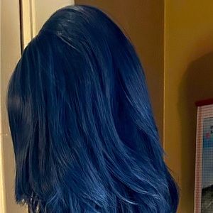 NWT! Long layered blue wig with bangs